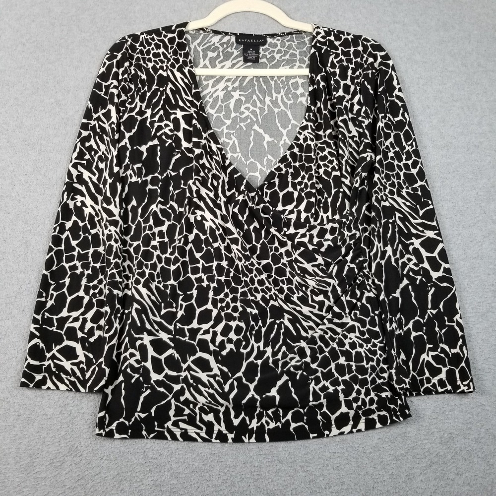Rafaella Faux Wrap Top Womens M Medium Black White Giraffe Print 3/4 Sleeve Knit